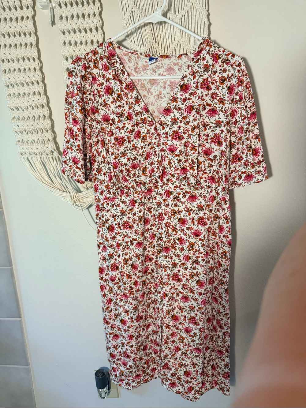 Old Navy Tall Large White Dress with Pink Floral Print